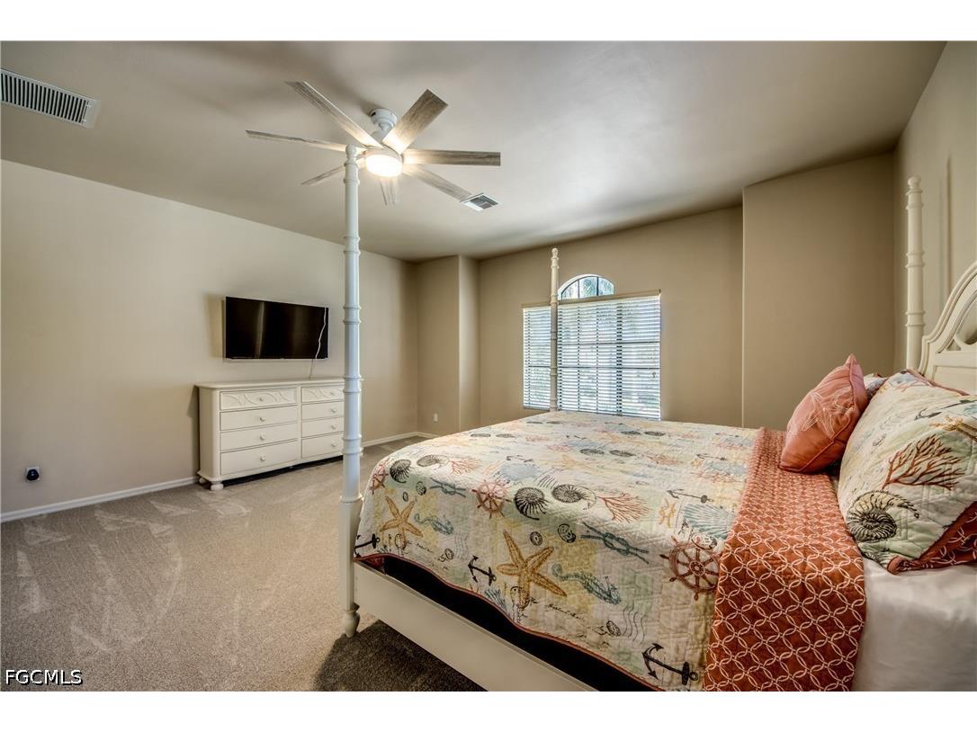 5601 Del Rio Court Cape Coral FL 33904 2025024497 image33