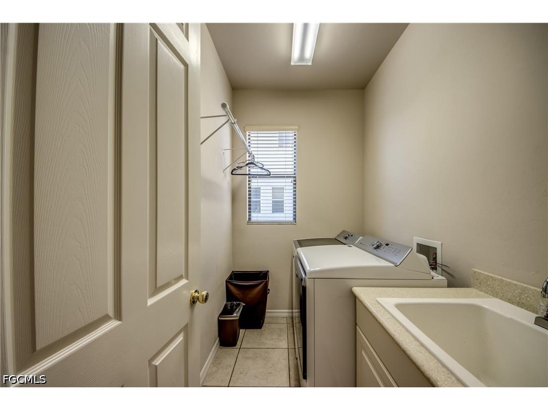 5601 Del Rio Court Cape Coral FL 33904 2025024497 image38