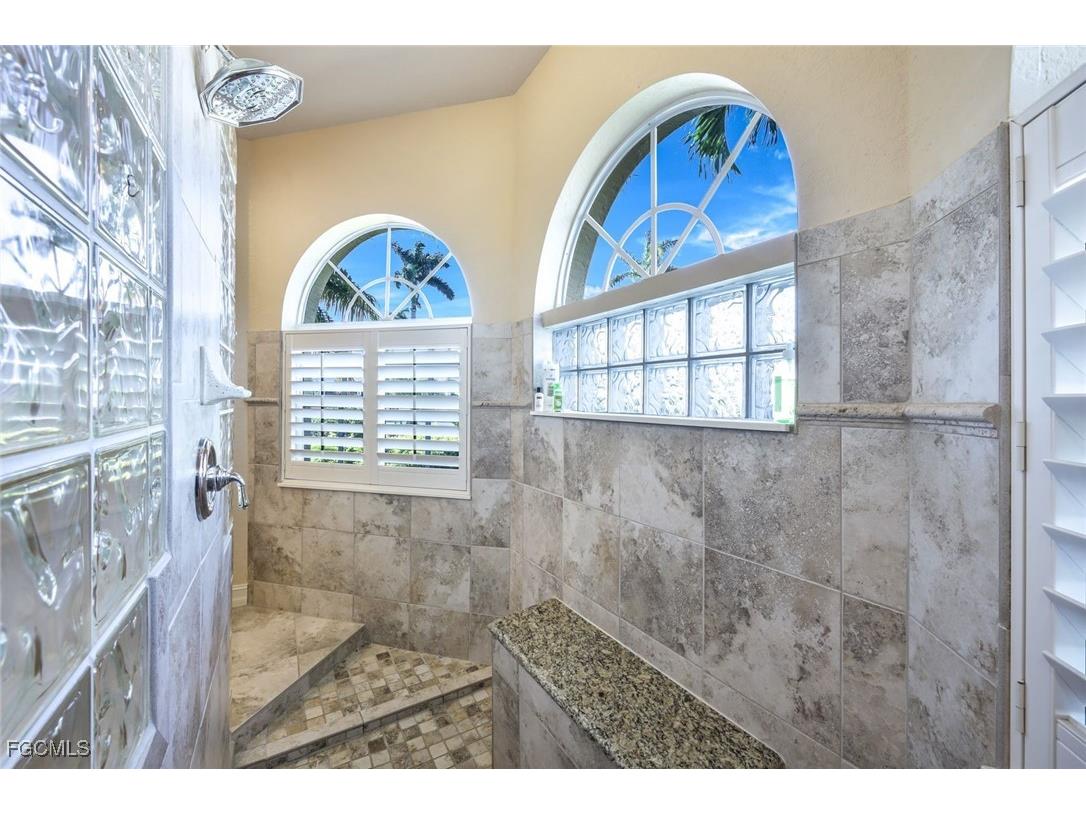 5601 Merlyn Lane Cape Coral FL 33914 2025018524 image20