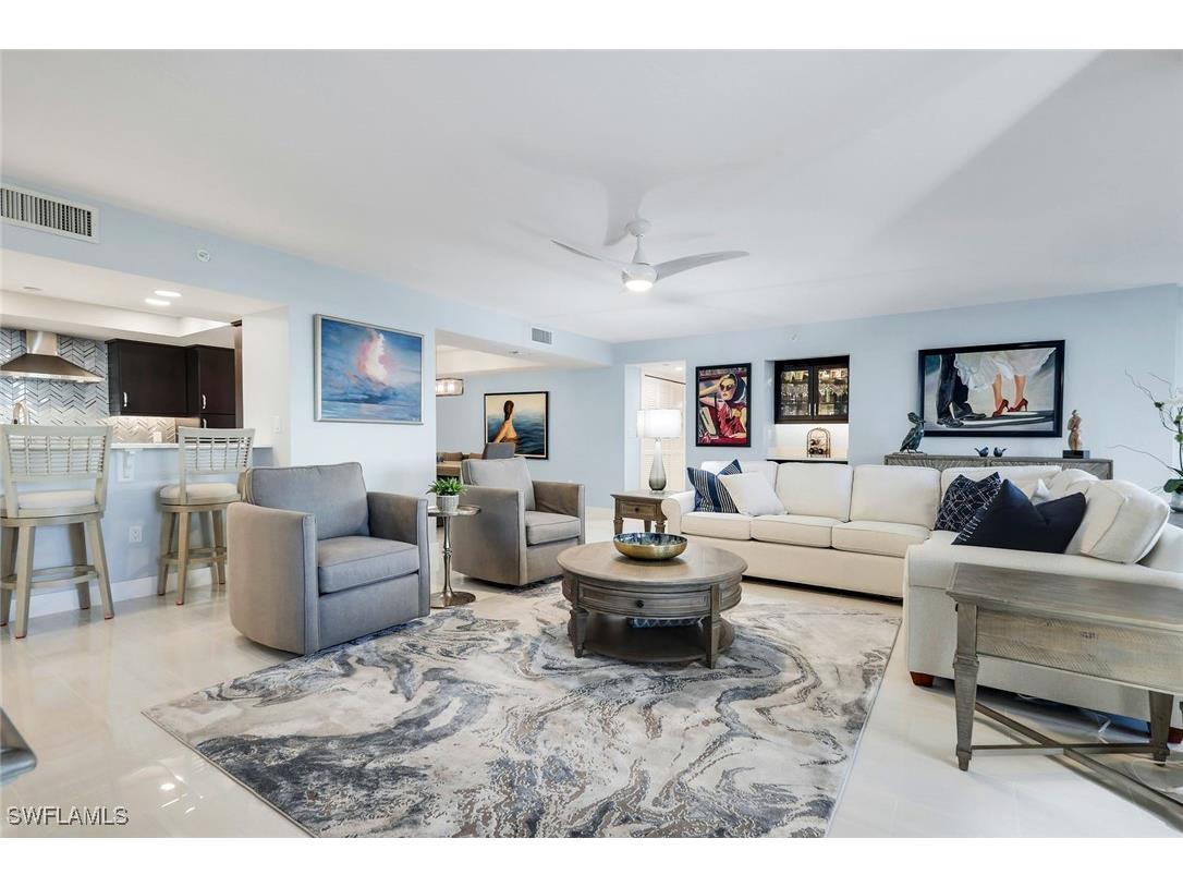 5601 Turtle Bay Drive #1802 Naples FL 34108 225081956 image1