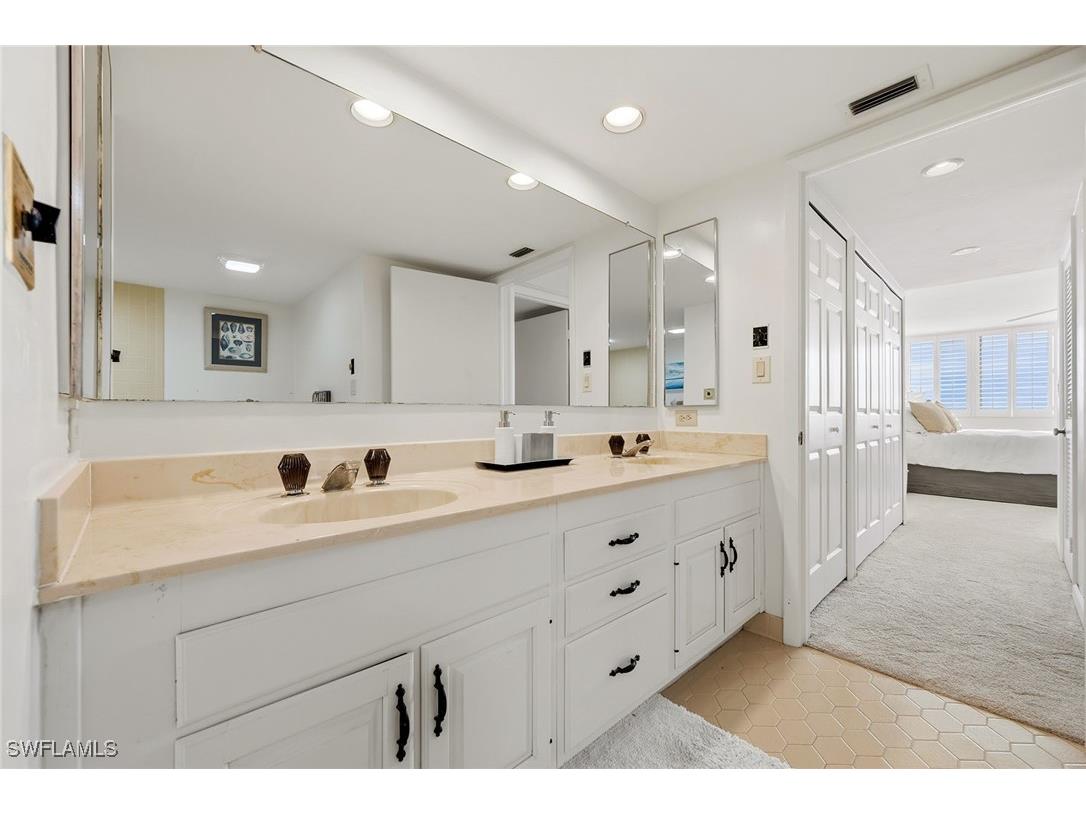 5601 Turtle Bay Drive #2003 Naples FL 34108 225063922 image19