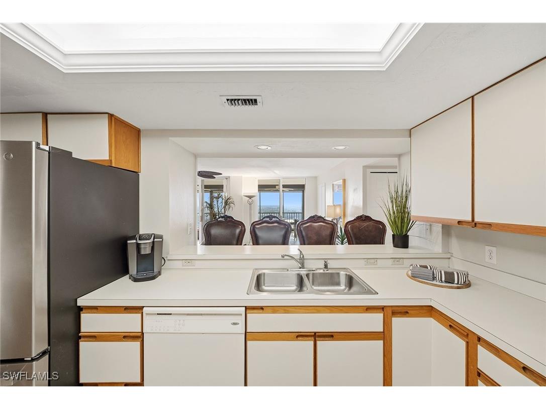 5601 Turtle Bay Drive #2003 Naples FL 34108 225063922 image9