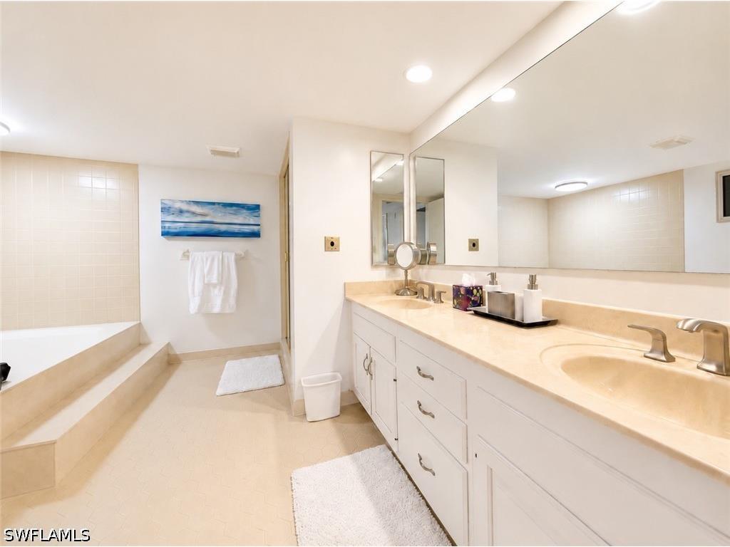 5601 Turtle Bay Drive #2003 Naples FL 34108 226027244 image18