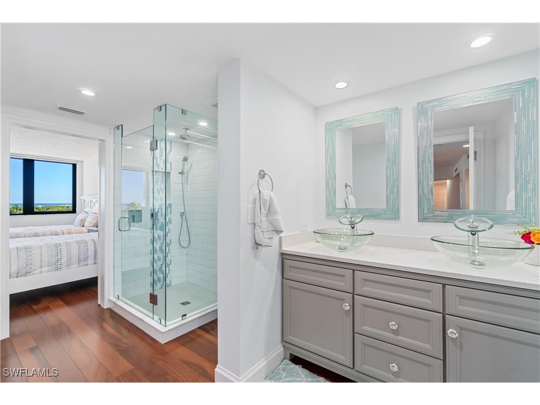 5601 Turtle Bay Drive #402 Naples FL 34108 225072113 image14