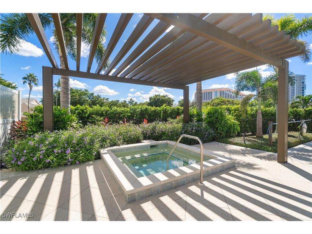 5601 Turtle Bay Drive #402 Naples FL 34108 225072113 image18