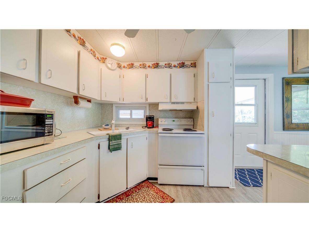 5602 Captain John Smith Loop North Fort Myers FL 33917 2025004393 image14