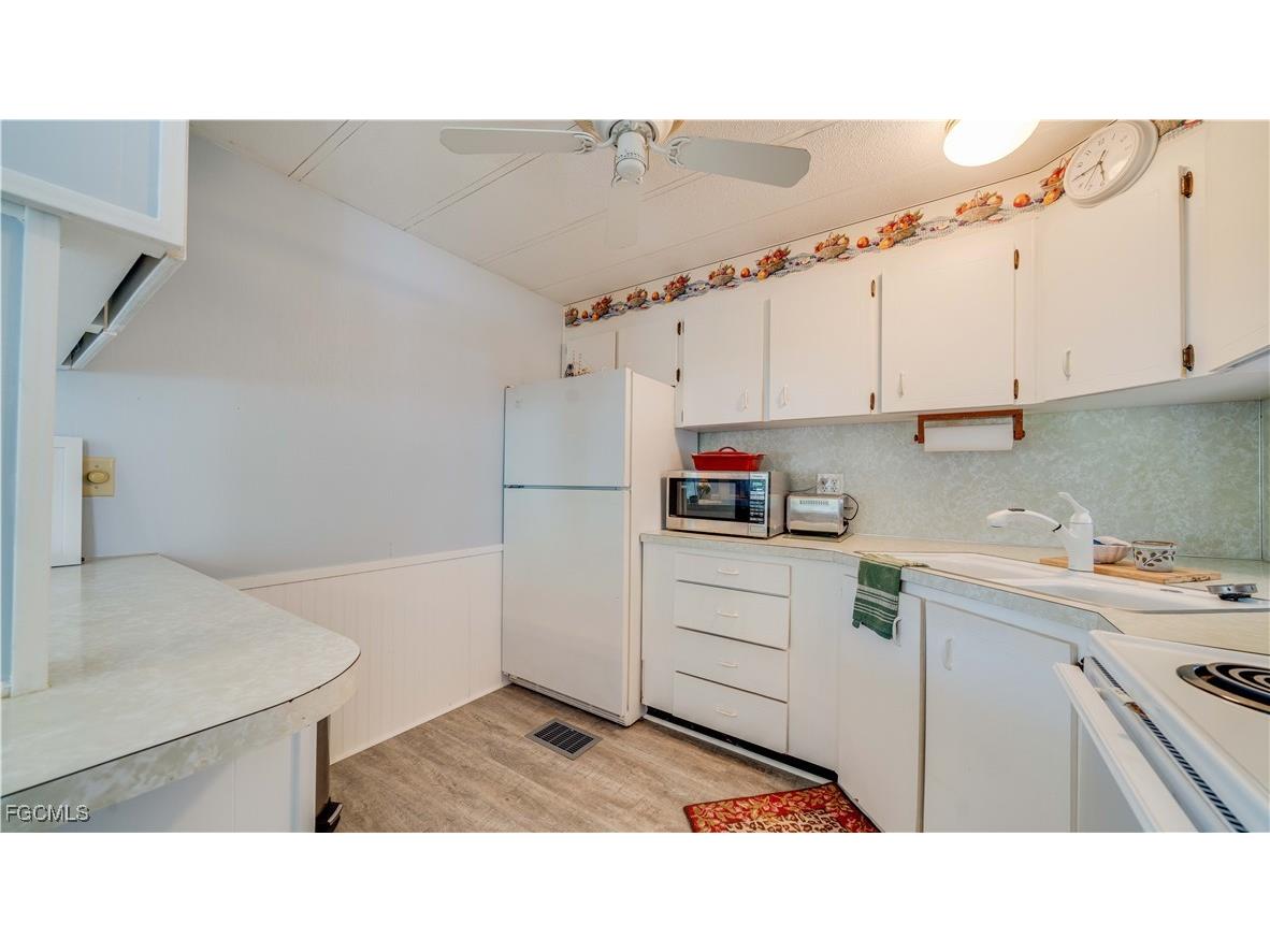 5602 Captain John Smith Loop North Fort Myers FL 33917 2025004393 image15