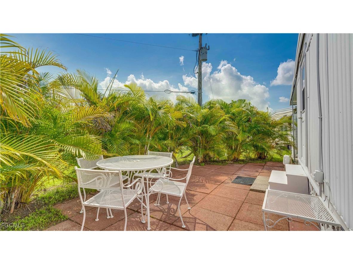 5602 Captain John Smith Loop North Fort Myers FL 33917 2025004393 image28