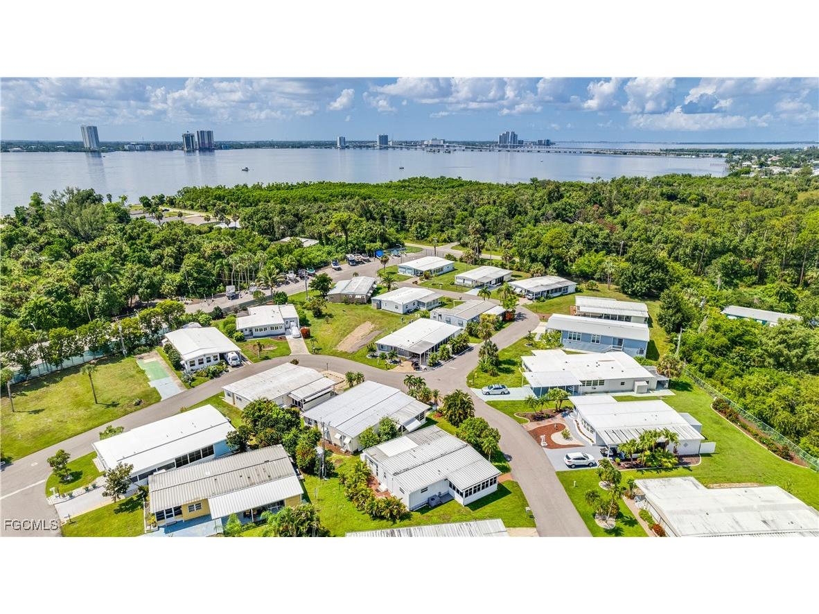 5602 Captain John Smith Loop North Fort Myers FL 33917 2025004393 image32