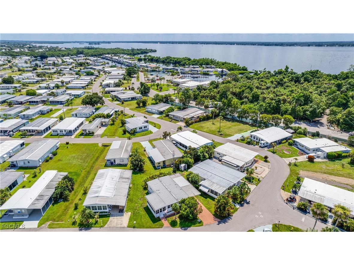 5602 Captain John Smith Loop North Fort Myers FL 33917 2025004393 image33