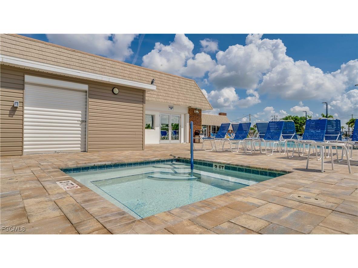 5602 Captain John Smith Loop North Fort Myers FL 33917 2025004393 image39