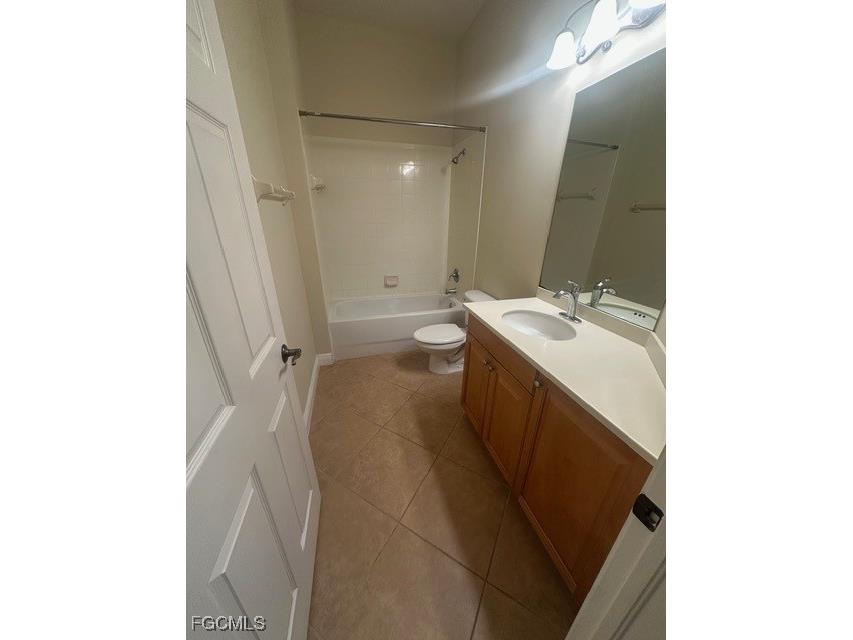5602 N Kensington Loop Fort Myers FL 33912 2025023331 image3