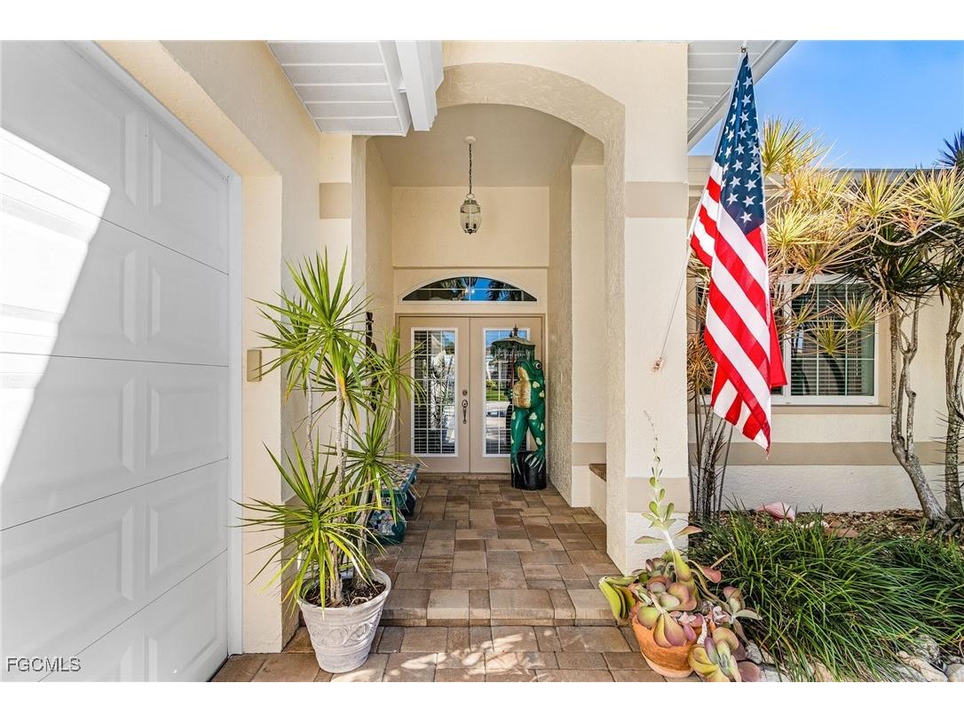 5603 SW 11th Avenue Cape Coral FL 33914 2025022250 image10