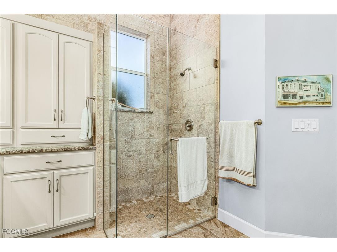 5603 SW 11th Avenue Cape Coral FL 33914 2025022250 image26