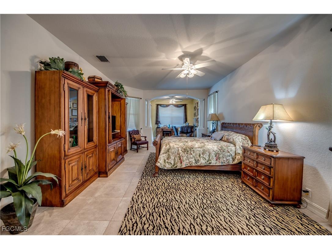 5605 Merlyn Lane Cape Coral FL 33914 2025024338 image23