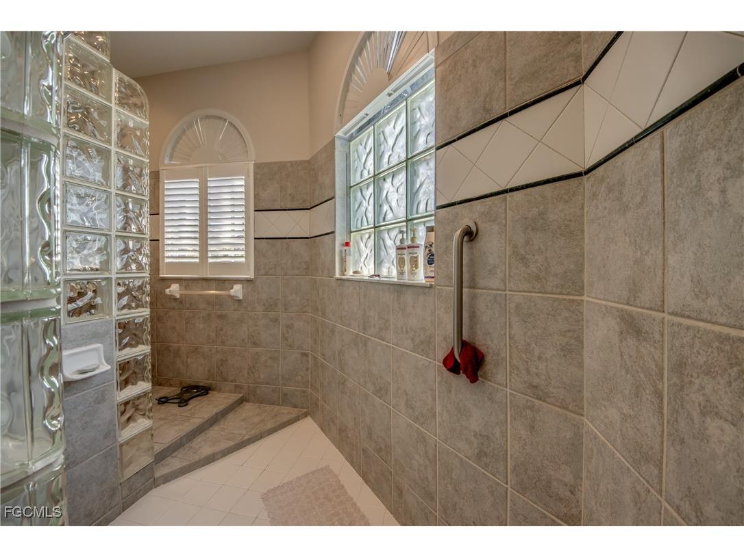 5605 Merlyn Lane Cape Coral FL 33914 2025024338 image30