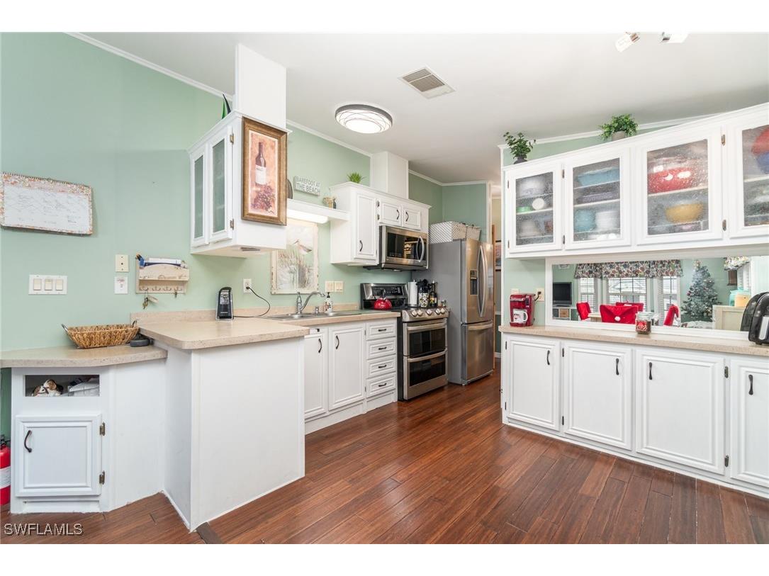 5605 Red Bird Lane Fort Myers FL 33908 225000110 image1