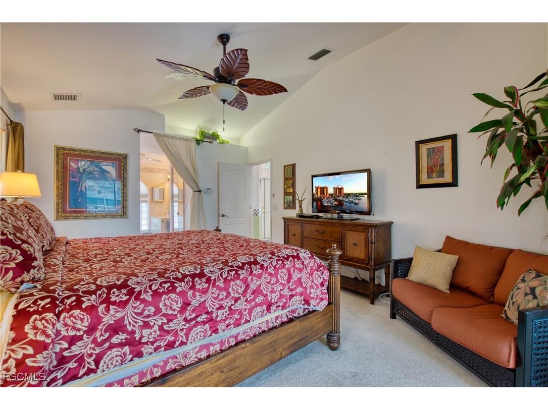 5607 Coronado Court Cape Coral FL 33904 2026001104 image32