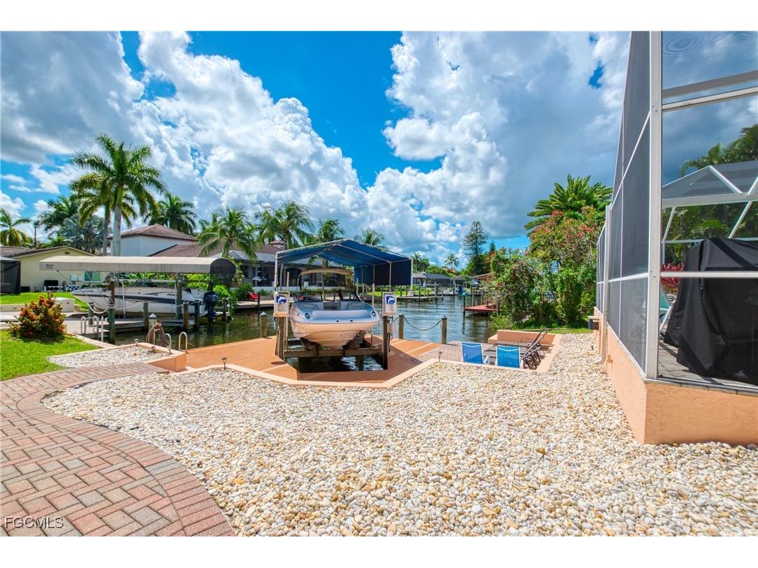 5607 Coronado Court Cape Coral FL 33904 2026001104 image6