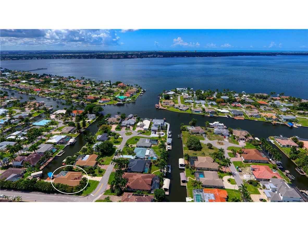 5607 Coronado Court Cape Coral FL 33904 2026001104 image7