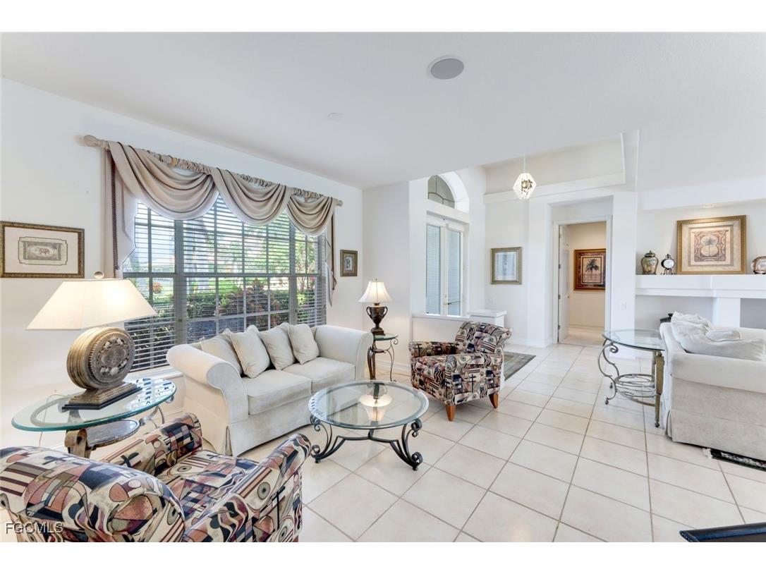 5609 Harbour Circle Cape Coral FL 33914 2025005441 image12