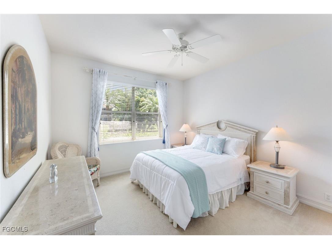 5609 Harbour Circle Cape Coral FL 33914 2025005441 image27