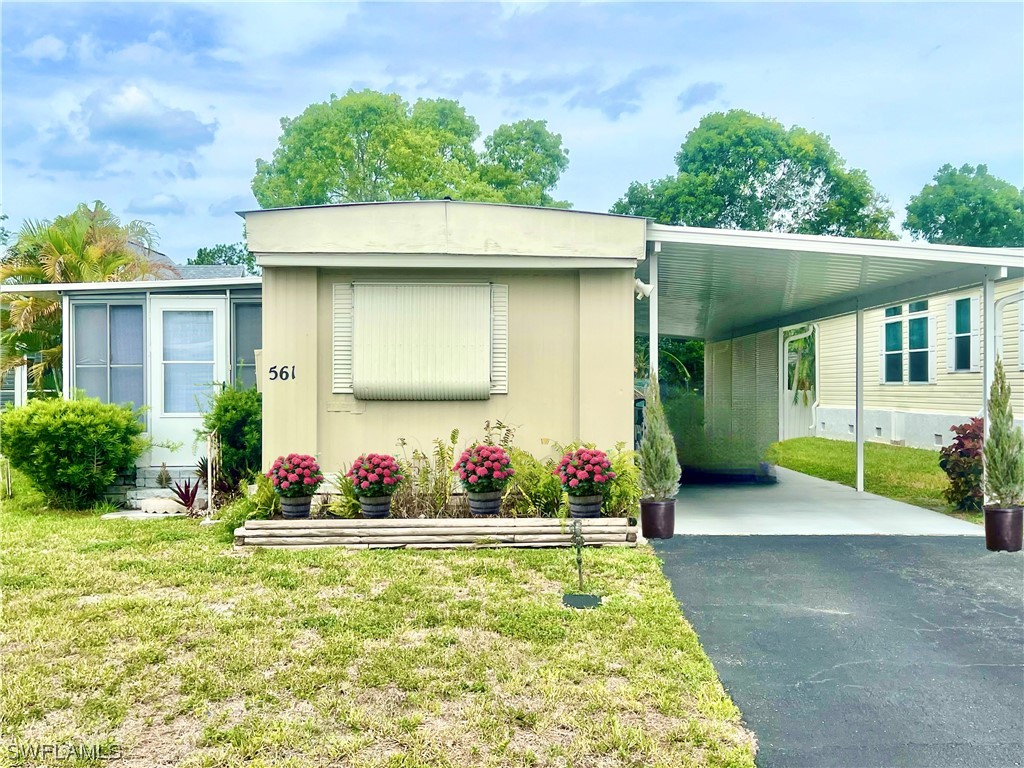 561 Cape Florida Lane Naples FL 34104 223040658 image1