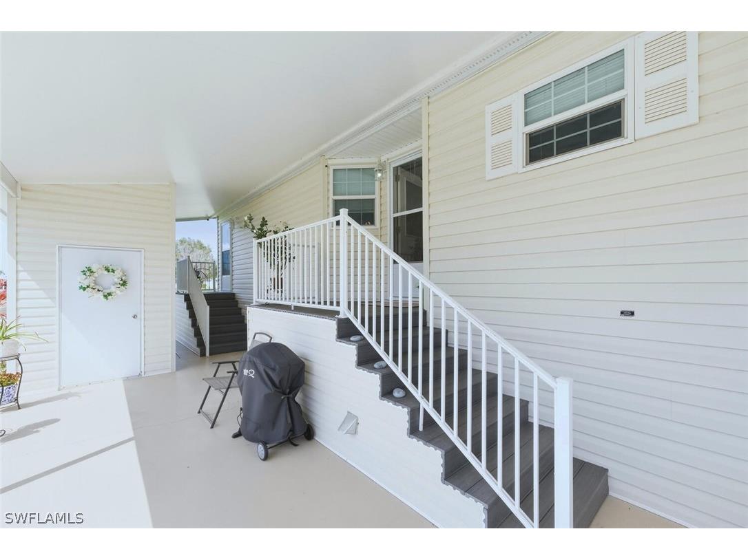 561 Charlemagne Boulevard Naples FL 34112 226009991 image2