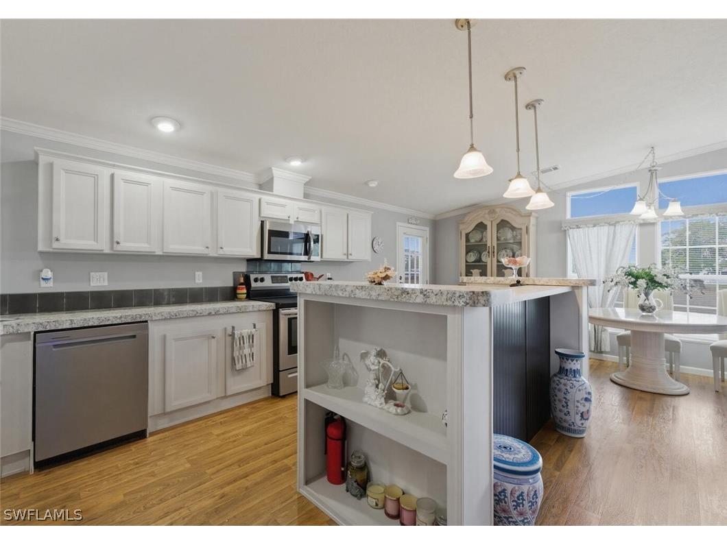 561 Charlemagne Boulevard Naples FL 34112 226009991 image8