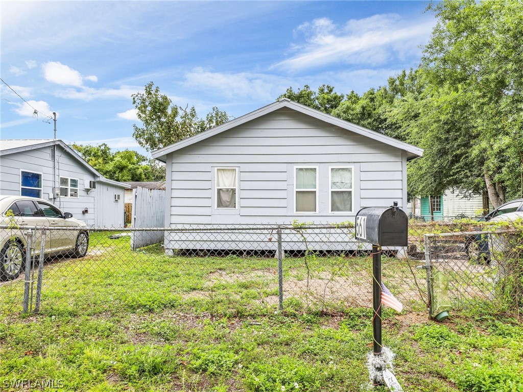 561 Clark Street North Fort Myers FL 33903 224032214 image1