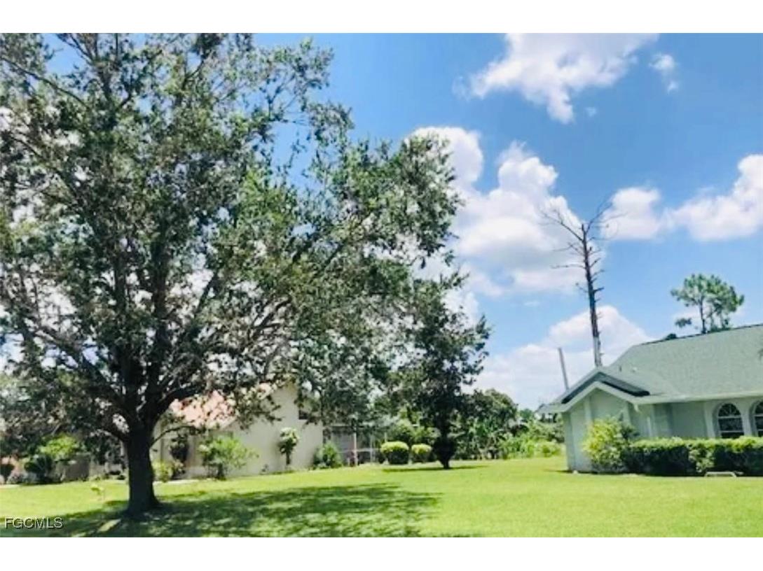 561 Foxcreek Drive Lehigh Acres FL 33974 2026002318 image17