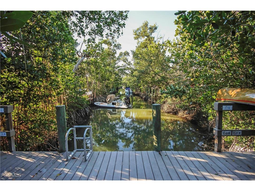 561 Periwinkle Way #E2 Sanibel FL 33957 2026001069 image19