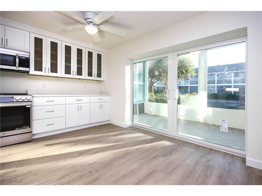 561 Periwinkle Way #E2 Sanibel FL 33957 2026001069 image2