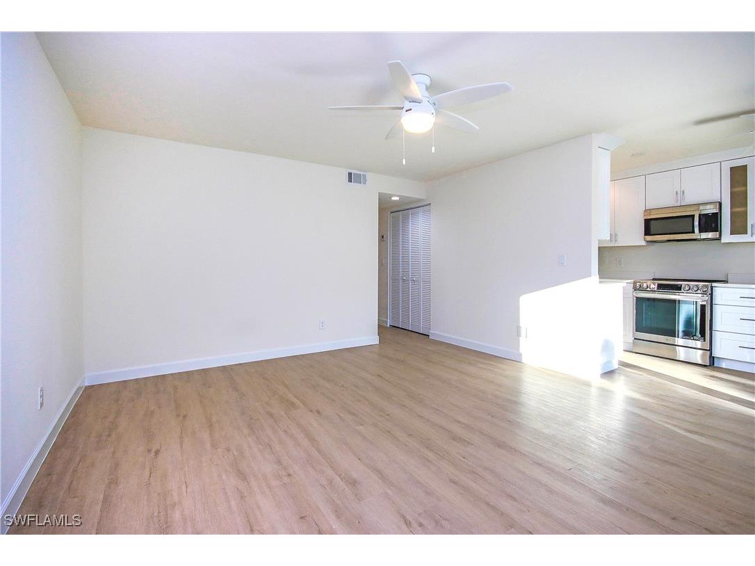 561 Periwinkle Way #E2 Sanibel FL 33957 225057900 image12