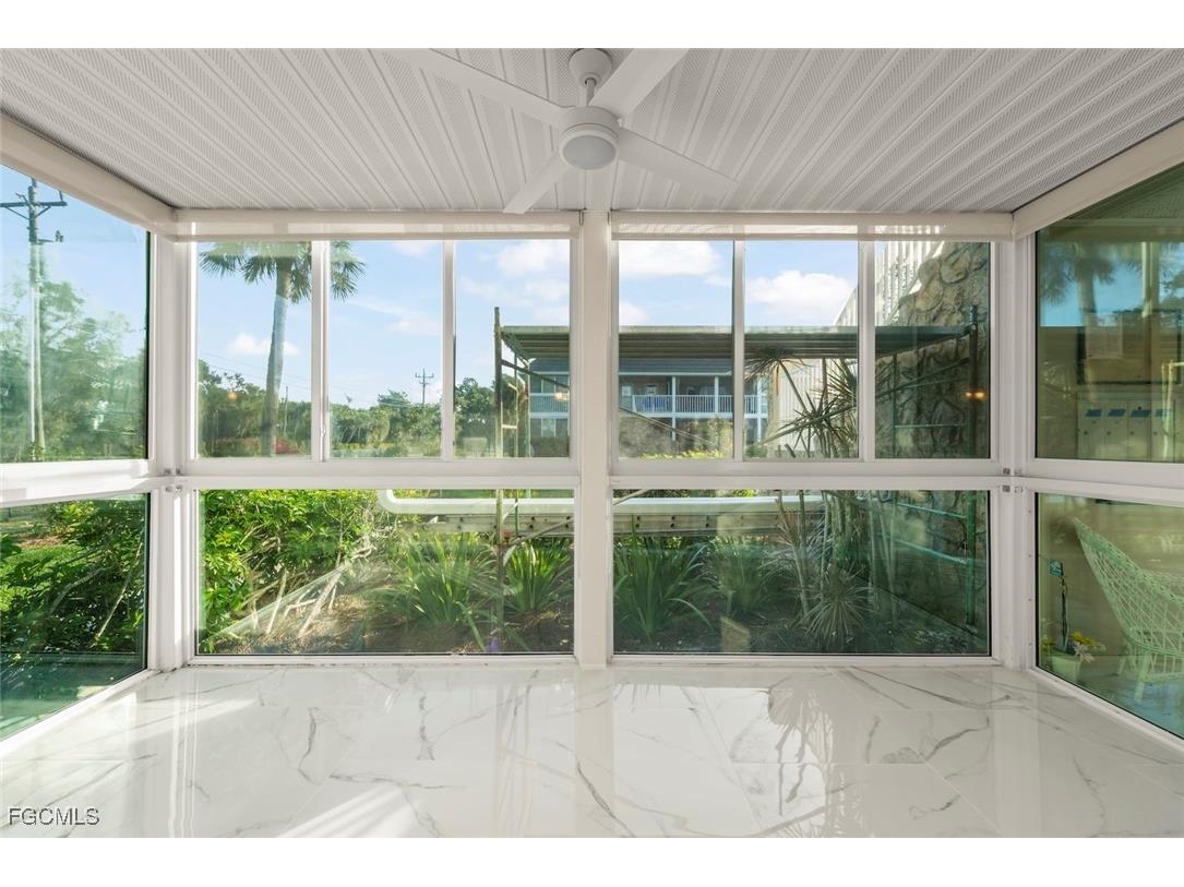 561 Periwinkle Way #E4 Sanibel FL 33957 2025020830 image14