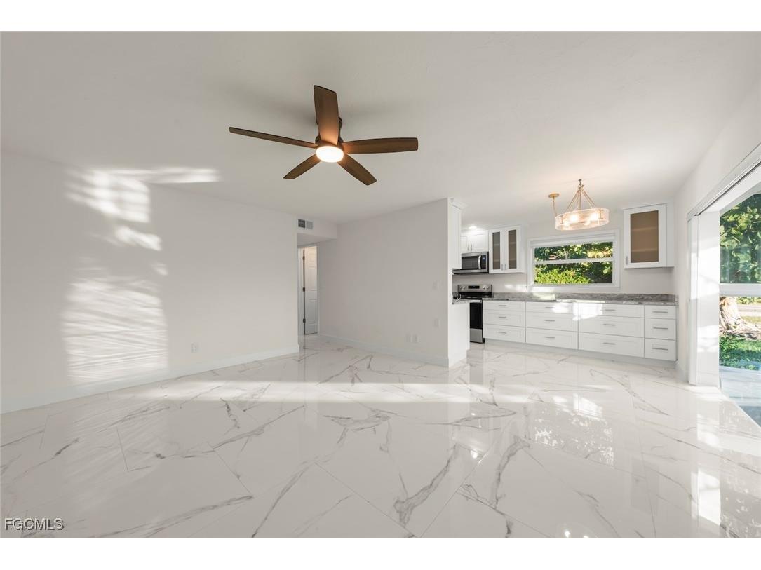 561 Periwinkle Way #E4 Sanibel FL 33957 2025020830 image20