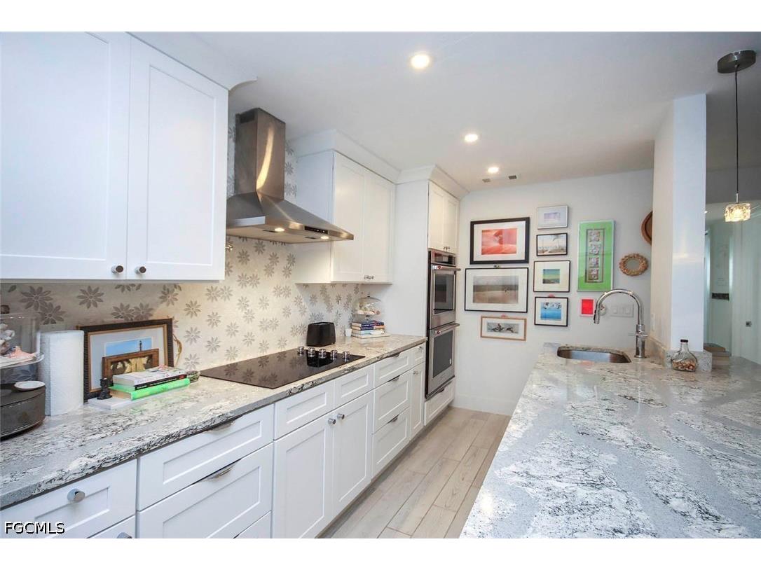 561 Periwinkle Way #F3 Sanibel FL 33957 2026021167 image4