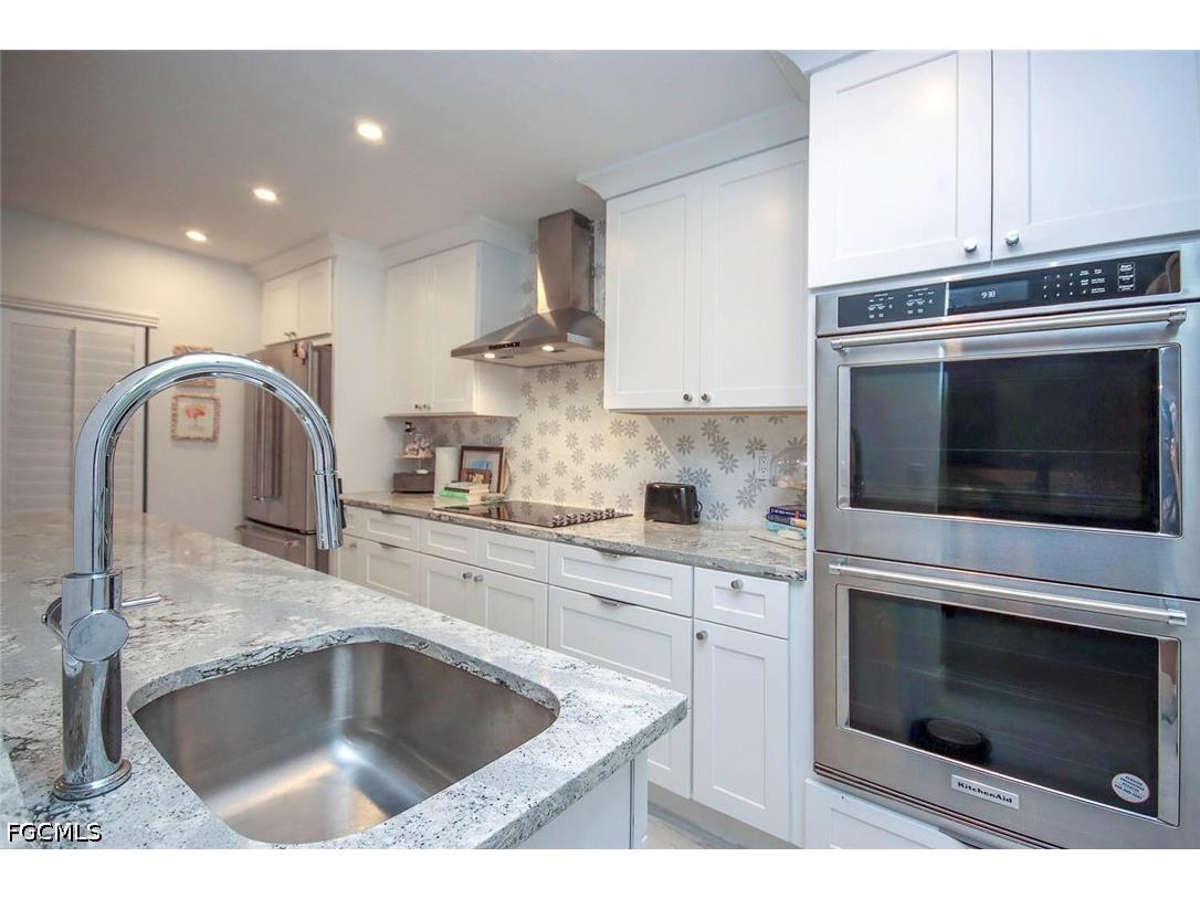 561 Periwinkle Way #F3 Sanibel FL 33957 2026021167 image6
