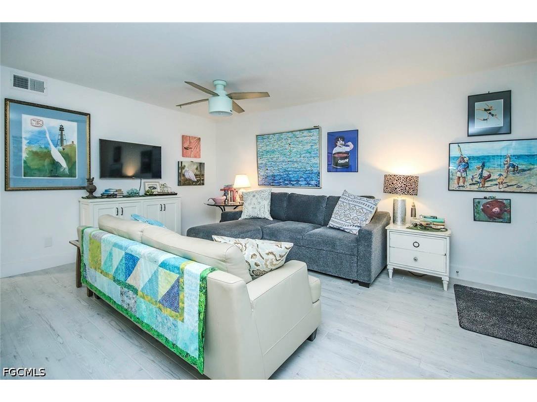 561 Periwinkle Way #F3 Sanibel FL 33957 2026021167 image8