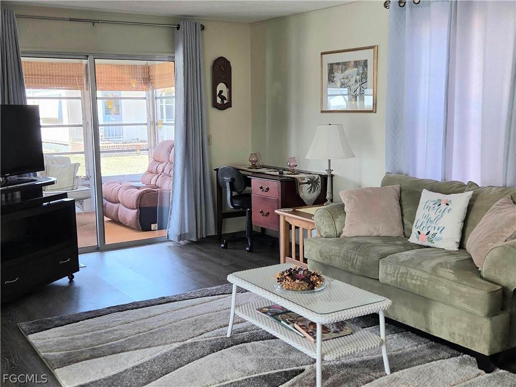 561 Winning Way North Fort Myers FL 33917 2026011960 image11