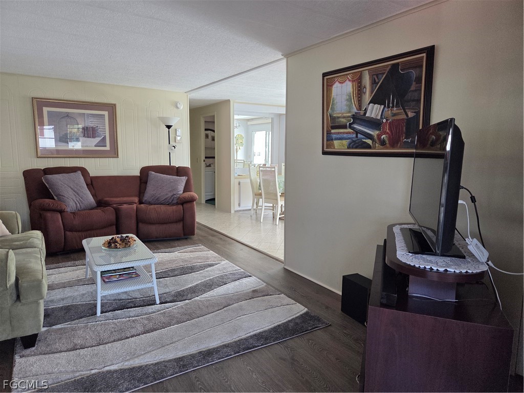 561 Winning Way North Fort Myers FL 33917 2026011960 image13