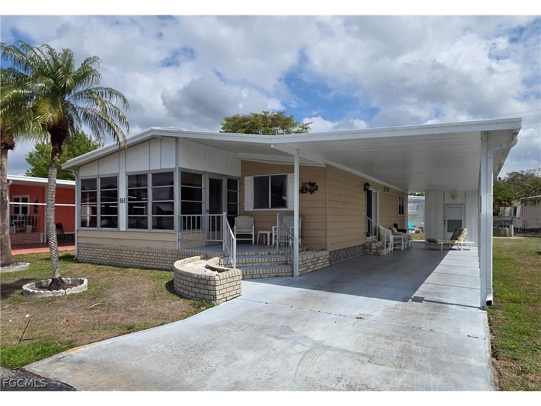 561 Winning Way North Fort Myers FL 33917 2026011960 image4