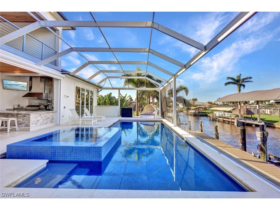 5610 De Soto Court Cape Coral FL 33904 224023190 image1