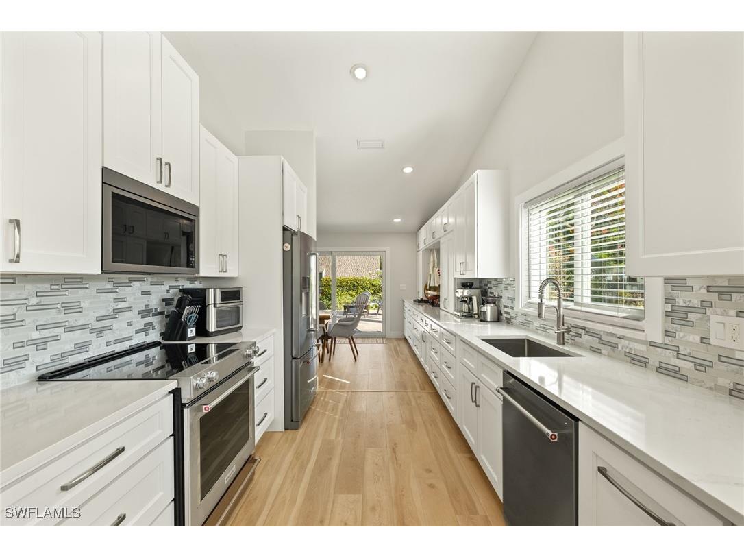 5610 Sundown Harbor Court Fort Myers FL 33919 225048213 image13