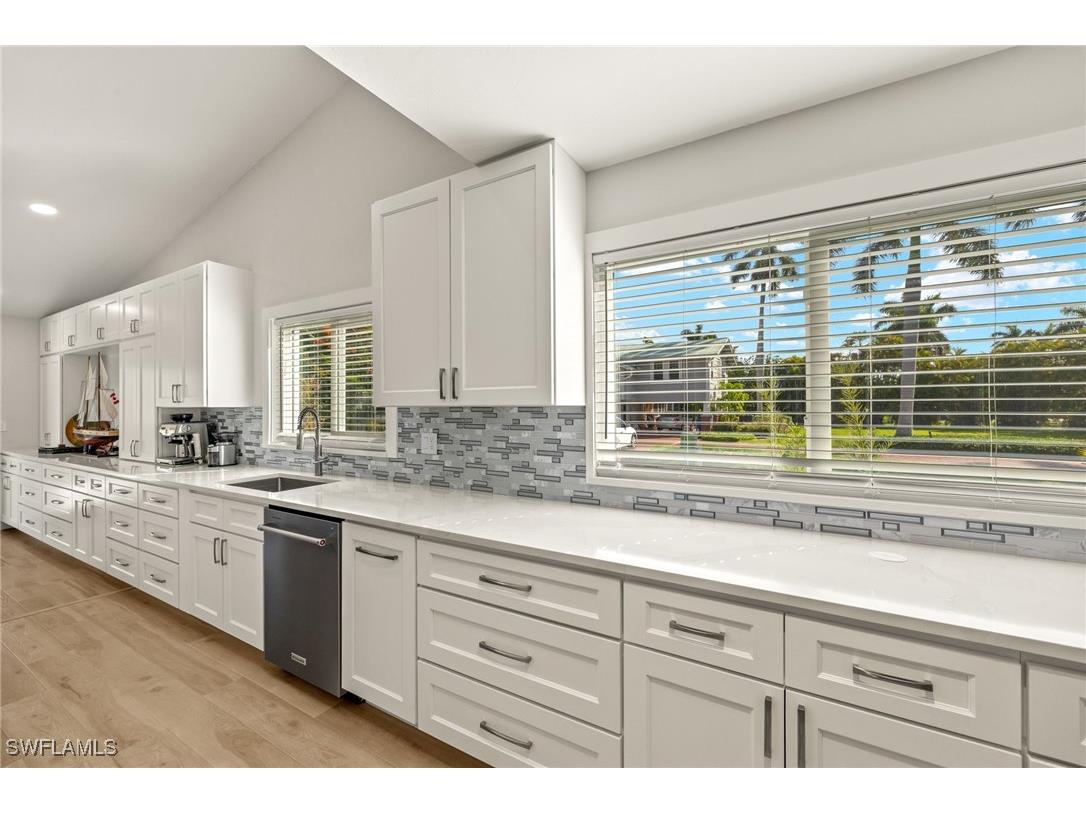 5610 Sundown Harbor Court Fort Myers FL 33919 225048213 image15