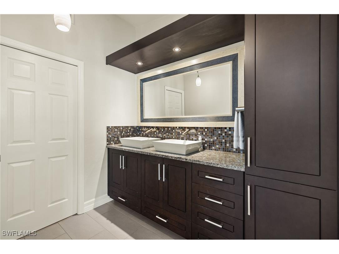 5610 Sundown Harbor Court Fort Myers FL 33919 225048213 image21