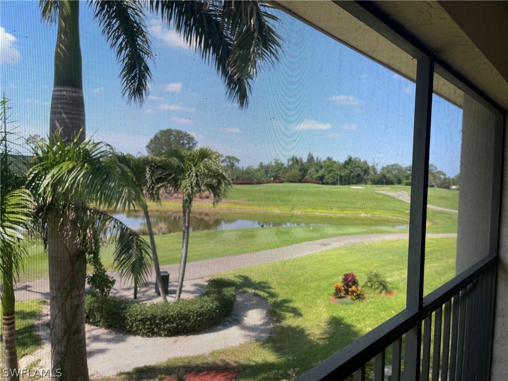 5610 Trailwinds Drive #323 Fort Myers FL 33907 224036005 image1
