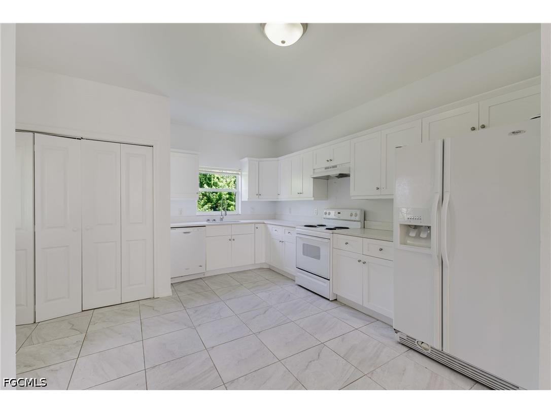 5612 Rose Garden Road #104 Cape Coral FL 33914 2026026010 image10