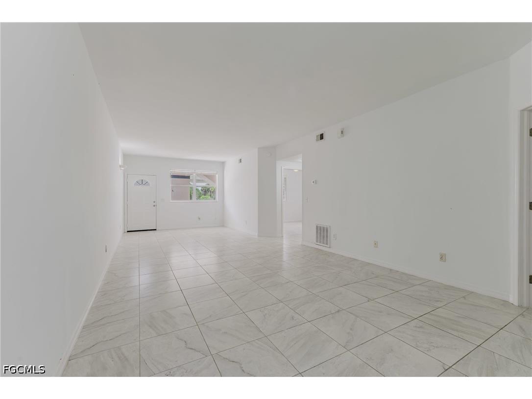 5612 Rose Garden Road #104 Cape Coral FL 33914 2026026010 image8