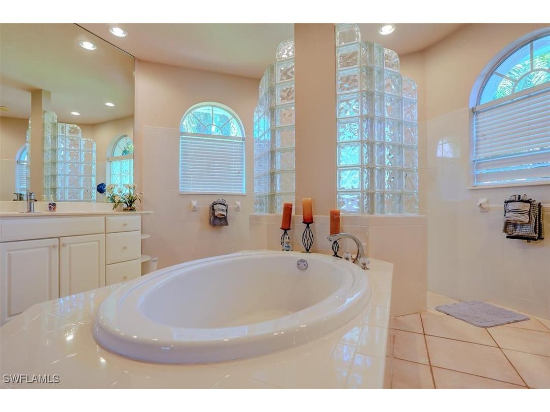 5613 Harbour Circle Cape Coral FL 33914 225061610 image27